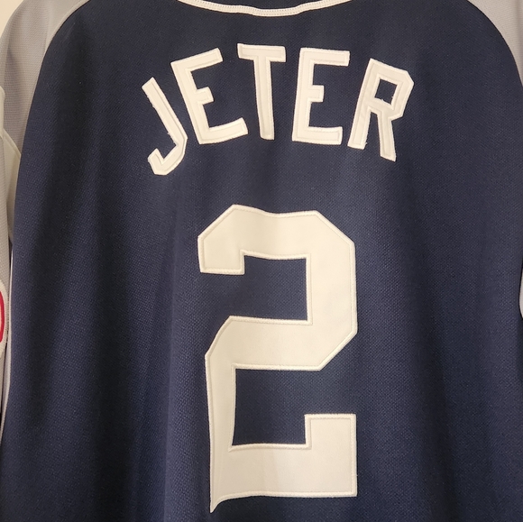Authentic New York Yankees Jeter Jersey - Picture 6 of 7